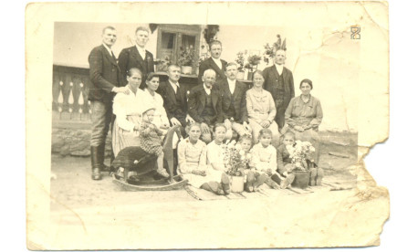 Keresztes család - 1944