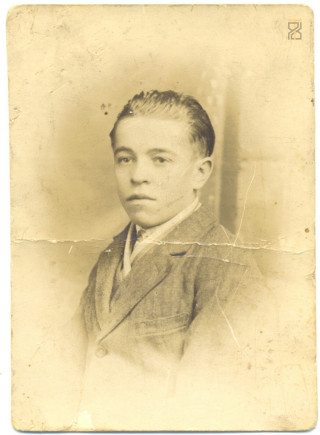 Dánél Ádám 20 évesen - 1929